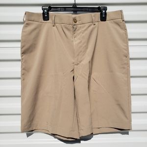 NWOT Pro Tour Coolplay khaki flat front golf short